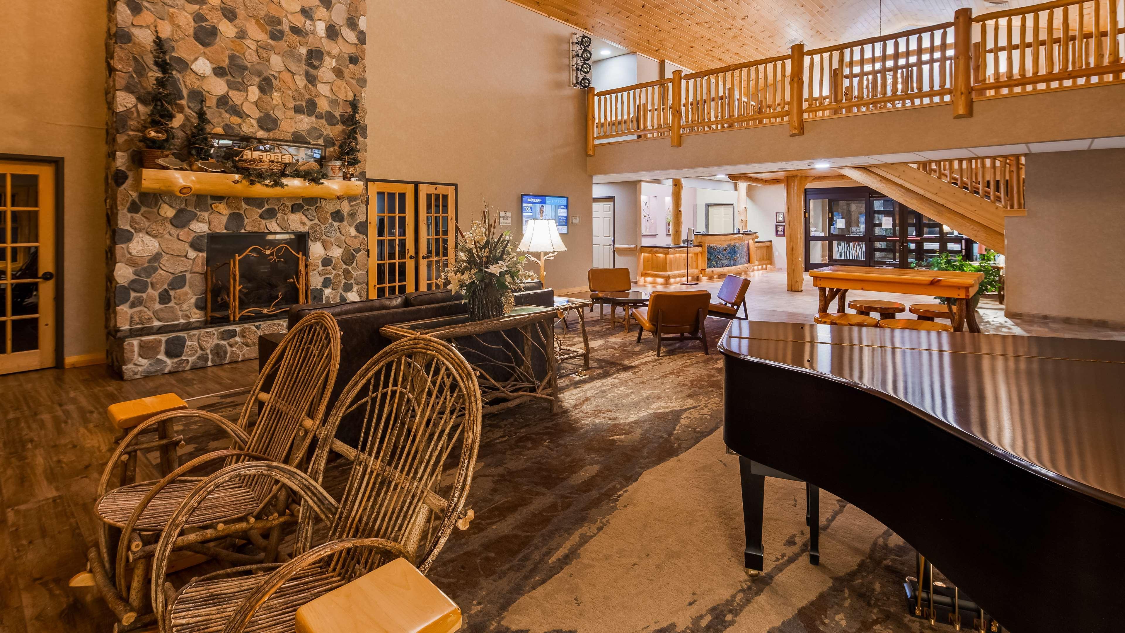 Best Western Premier The Lodge On Lake Detroit Detroit Lakes Exterior foto